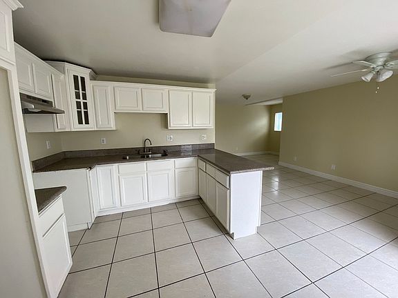5th image of 1512 W 51st St #1512