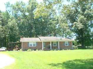 896 Parker Dr, Bradyville, TN 37026