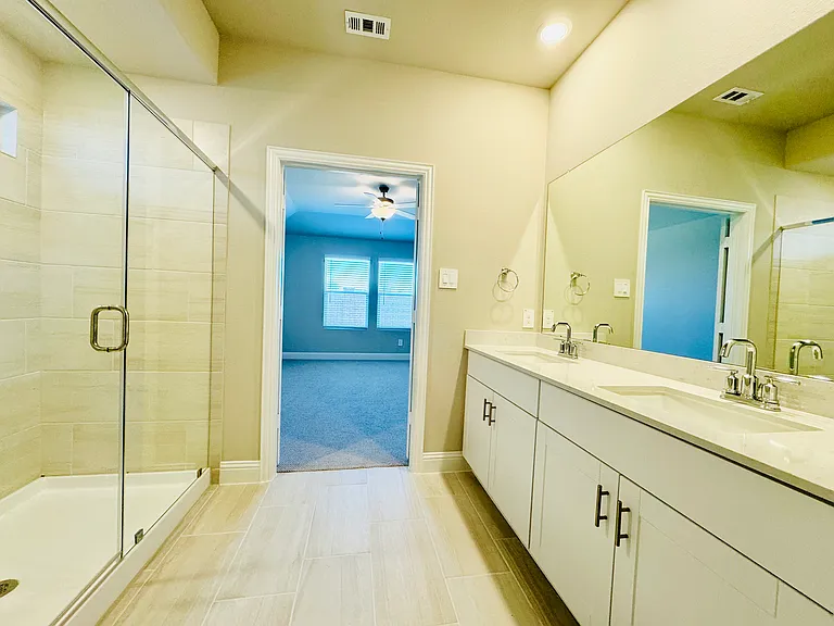 1093 Eagle Run Ln — Photo 13