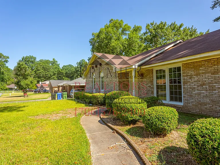 4668 Northgate Dr — Photo 5