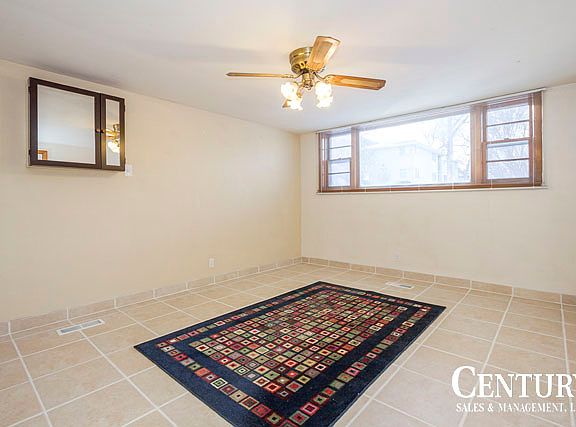 3rd image of 1220 S 22nd St #2