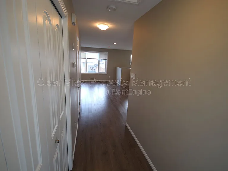 704 Mount Sundance Ln W — Photo 13