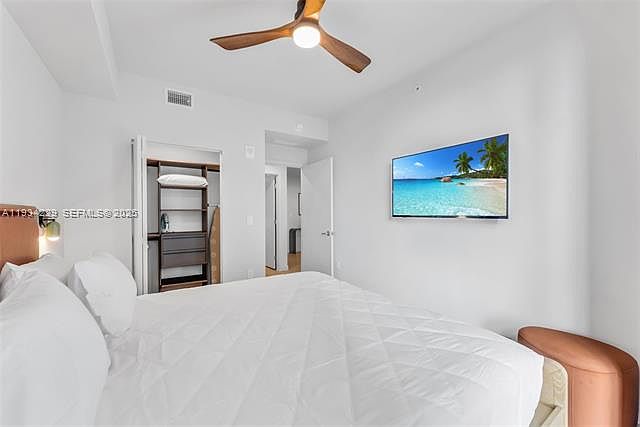 1st image of 11 NE 6th Ave #2403