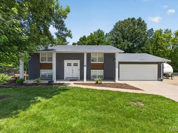 5 Golden Oak Ct, Valley Park, MO 63088