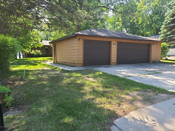 2nd image of 1732 E Shore Dr