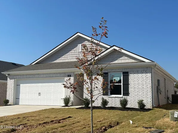 28 Pine St, Byhalia, MS 38611