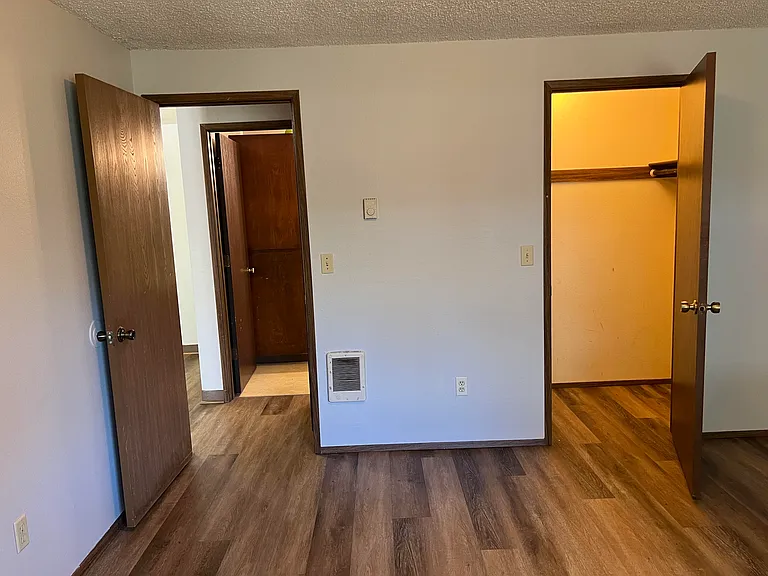 2314 E McLoughlin Blvd #D — Photo 8
