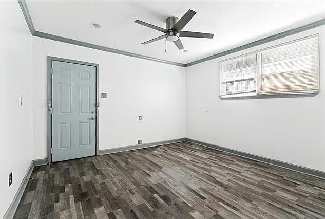 1217 Clouet St — Photo 12