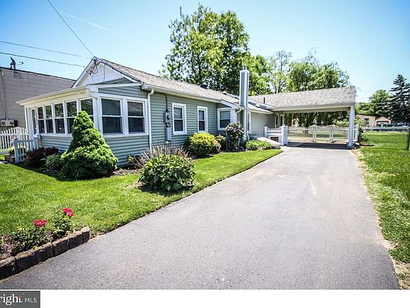 2nd image of 1135 Wesley Ave