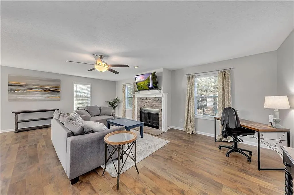 2 bed, 2.0 bath, 1150 sqft, $2,600 — Photo 4