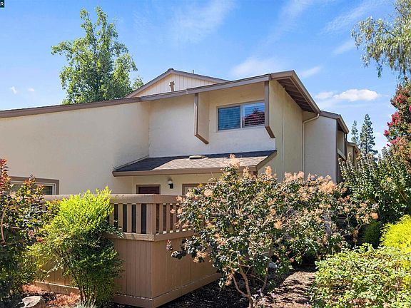 2nd image of 1881 Olmo Way