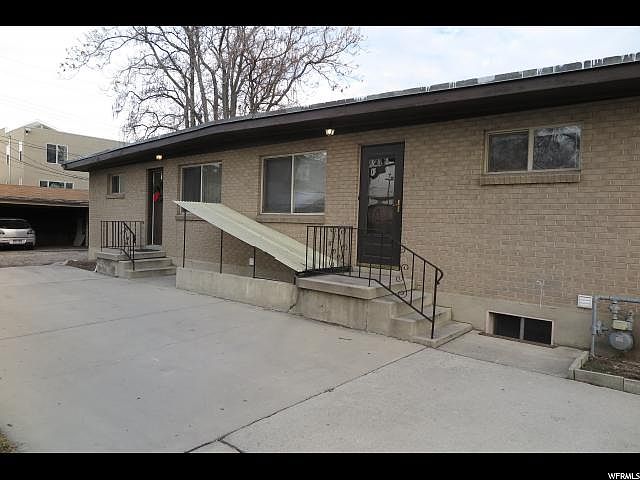 1st image of 325 E Baird Cir #A-b
