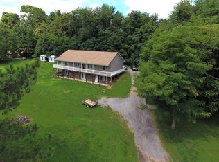 25 Sidney Ln, Troutville, VA 24175