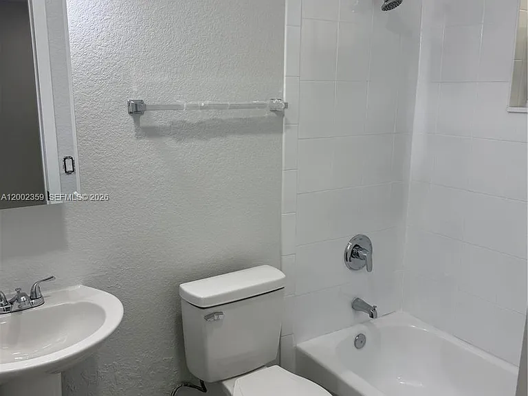 7608 NW 38th Ct #14 — Photo 8