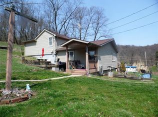 255 Short St, Coal Center, PA