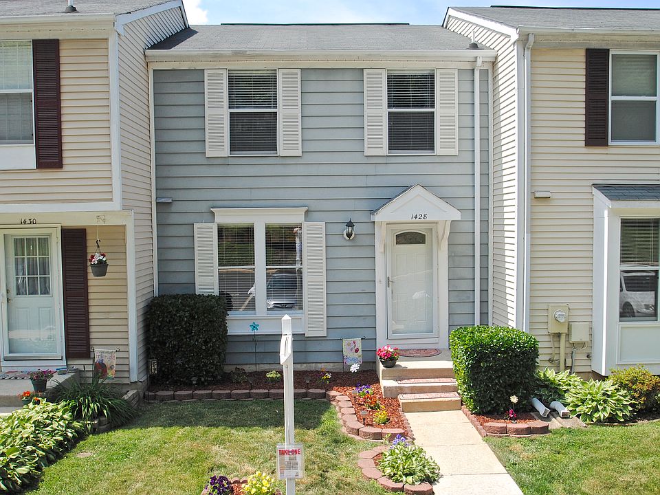 1st image of 1428 Point O Woods Ct