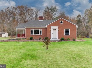 19342 Louisa Rd, Louisa, VA 23093