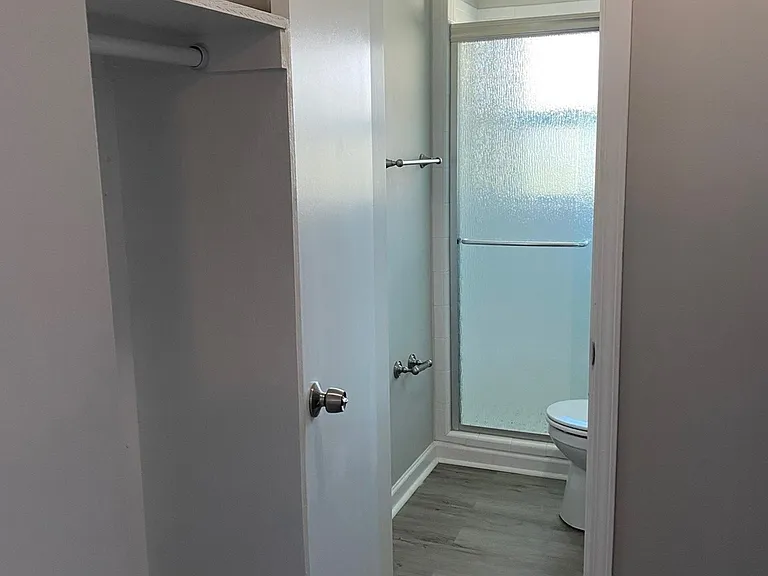 Clairmont Court Apartments — Photo 7