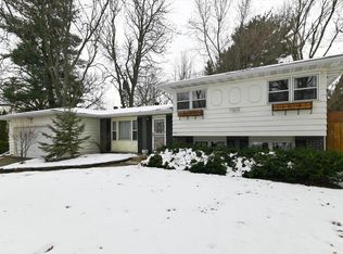 2102 Manor Green Drive, Madison, WI 53711