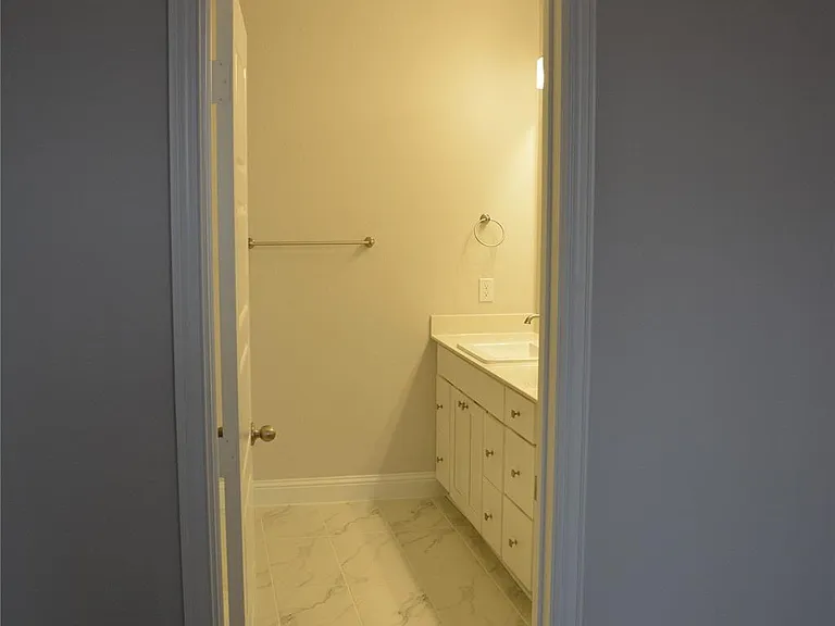 PRIMARY BATHROOM WITH AMPLE SPACE