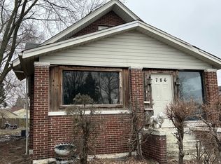 786 Burnham Ave, Calumet City, IL