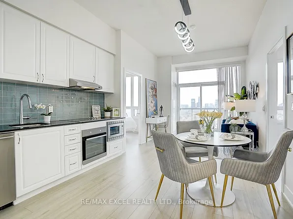 7 Kenaston Gdns #Lph5, Toronto, ON M2K 1G7