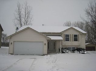 538 Bounty Dr NE, Poplar Grove, IL 61065