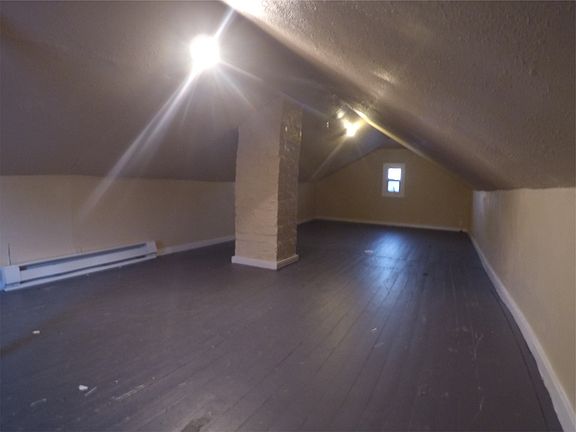 5th image of 2306 Waneta Ave