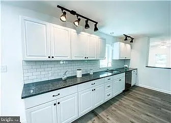 3009 Frenchtown Rd — Photo 2