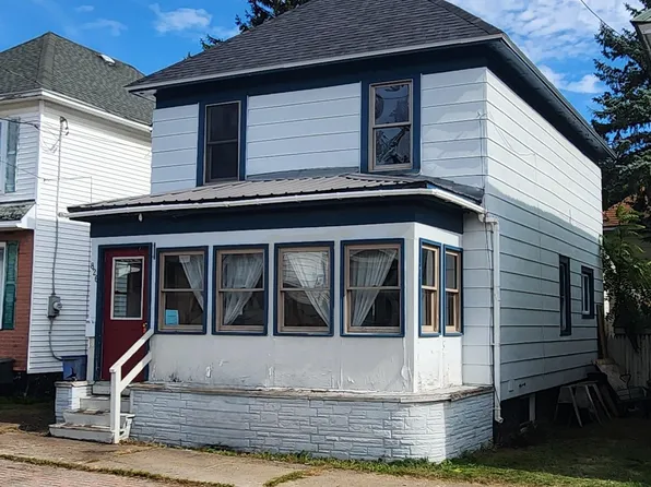 826 Franklin St, Ogdensburg, NY 13669