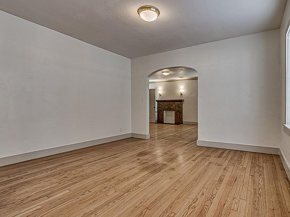 4th image of 2110 N Kelley Ave