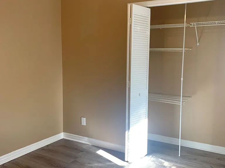 1212 Moses Creek Ct — Photo 18