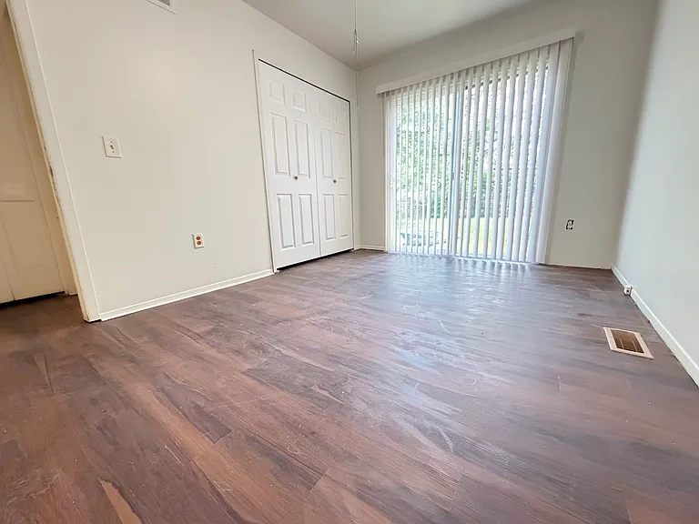 8307 Essex Ave — Photo 8