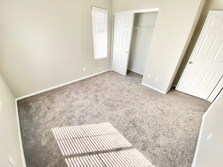 10435 Anacostia St — Photo 9