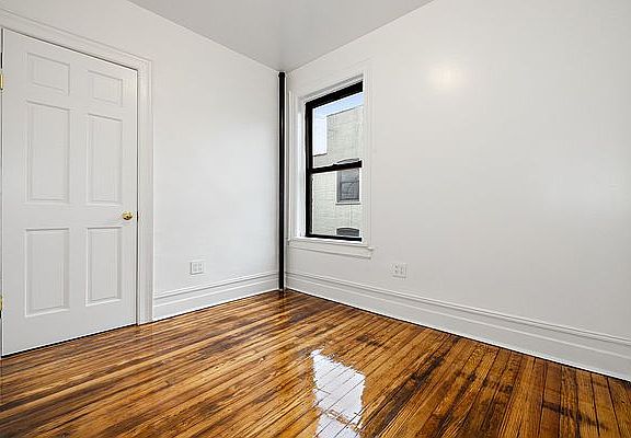 5th image of 706 W 180th St APT 23