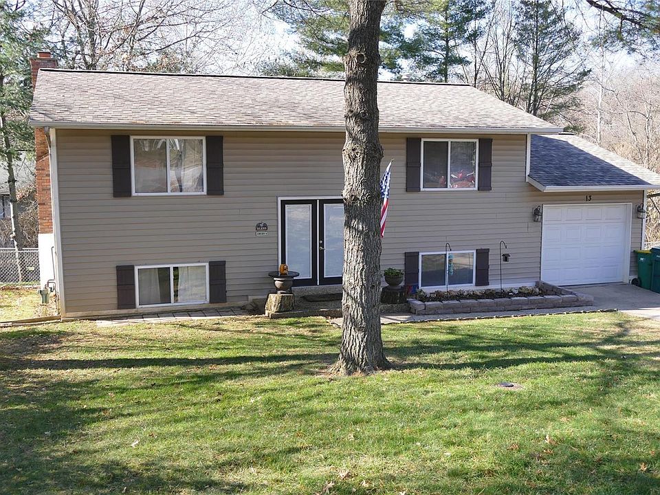 1st image of 13 Golden Oak Ct