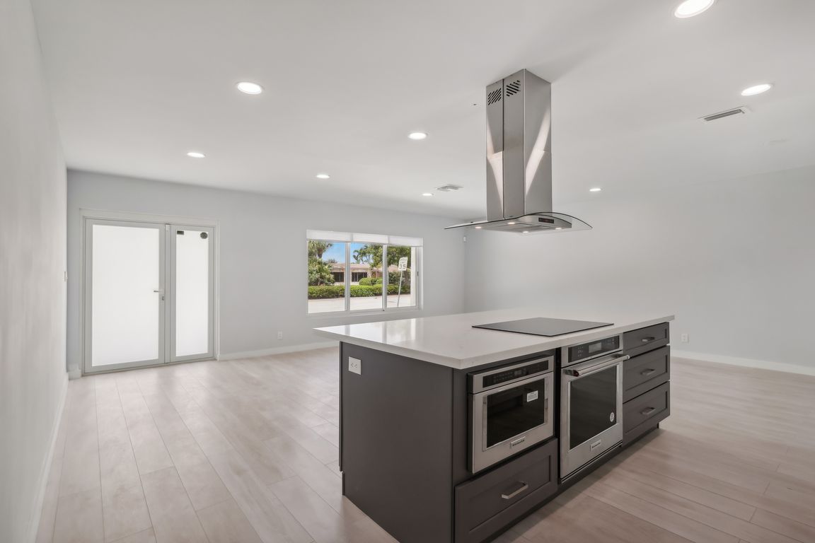S Cypress Rd-024.jpg