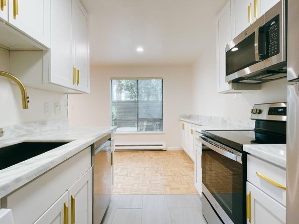 6534 4th Ave NE SUITE 103