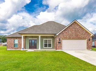 413 Sugar Trail St, Houma, LA 70364