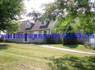 10924 Smokey Mountain Trl, Blue Mounds, WI 53517