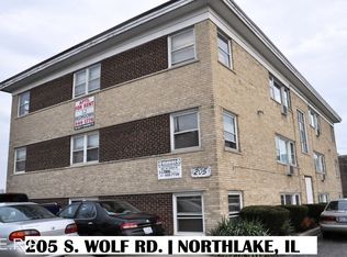 205 S Wolf Rd APT 10, Northlake, IL 60164