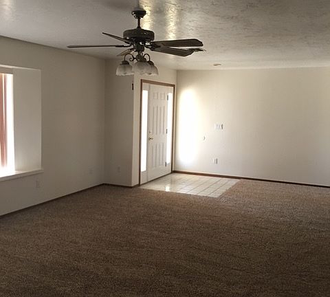 2nd image of 1679 Peachblossom Dr