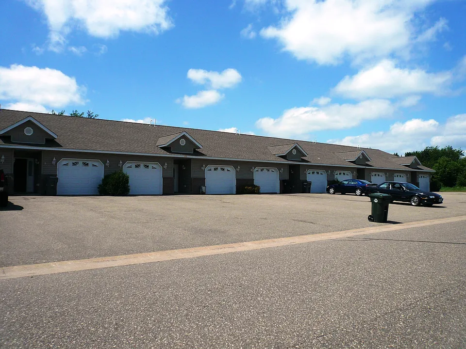 1271 Pinewood Trl #8