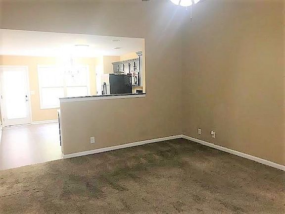 2nd image of 420 Lillie Belle Ln