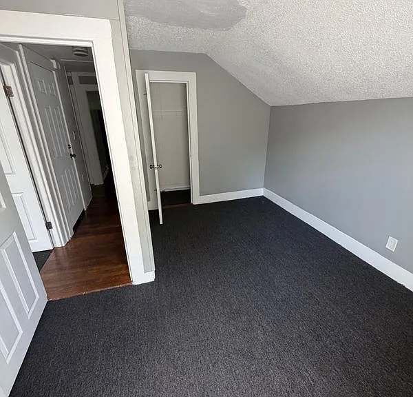11 Hammond St — Photo 17