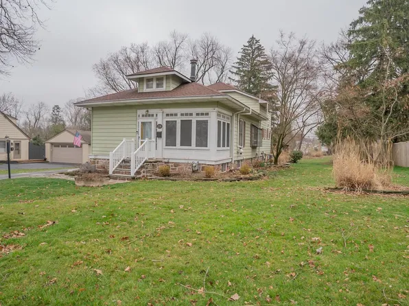 24 W Orchard Ln, Audubon, PA 19403