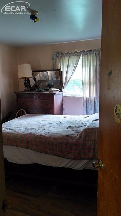 2nd image of 11429 Bristol Rd