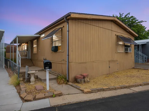 616 Fox Ln SE, Albuquerque, NM 87123