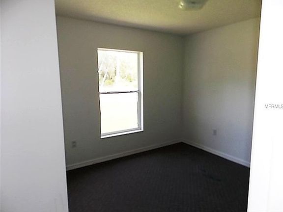 4th image of 615 S Cedar Ave