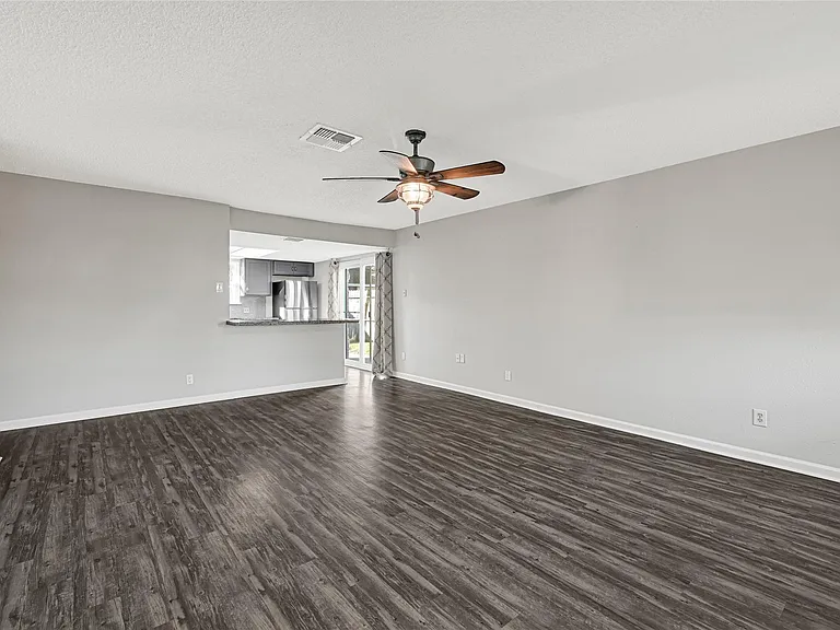 1803 Flamingo Dr — Photo 6